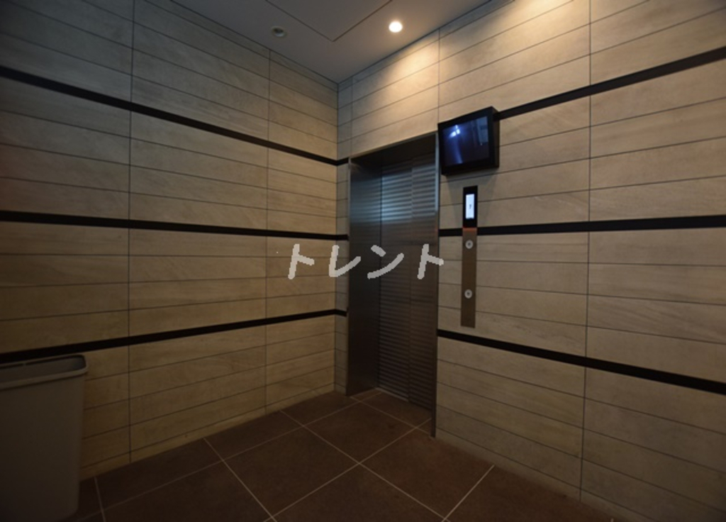 セレニティー神田-303