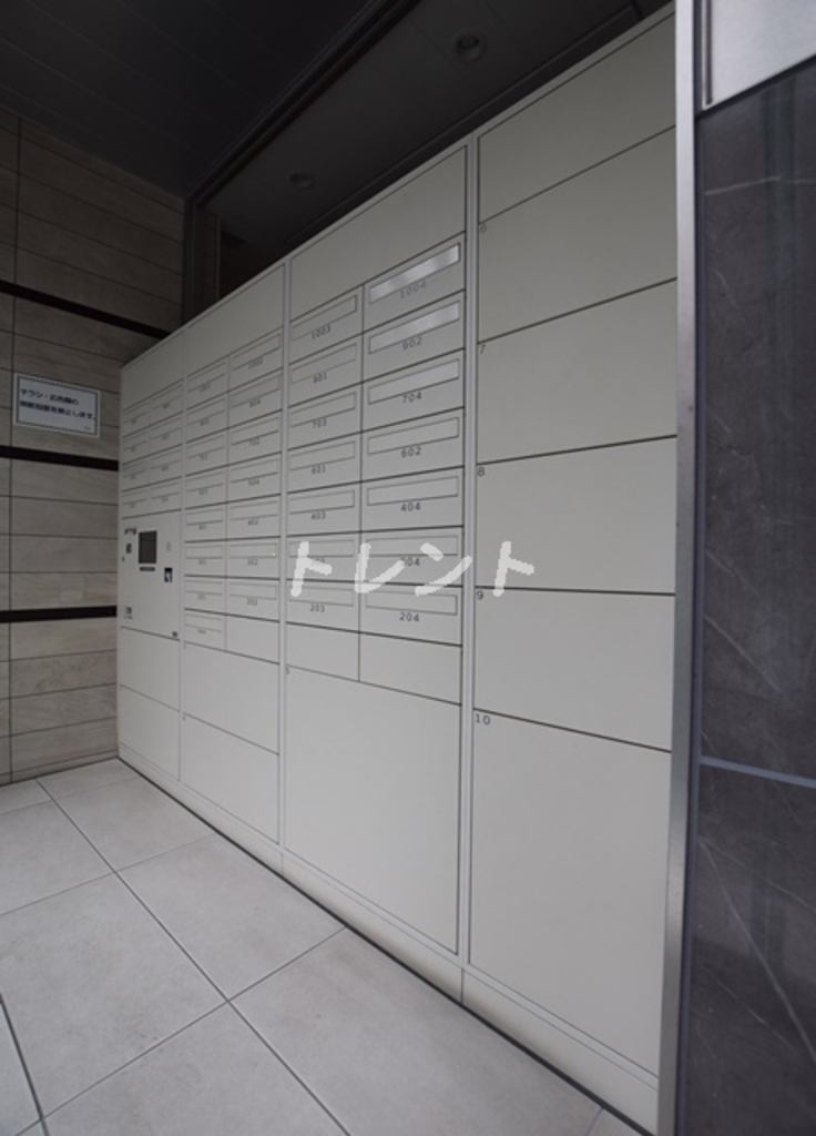 セレニティー神田-303