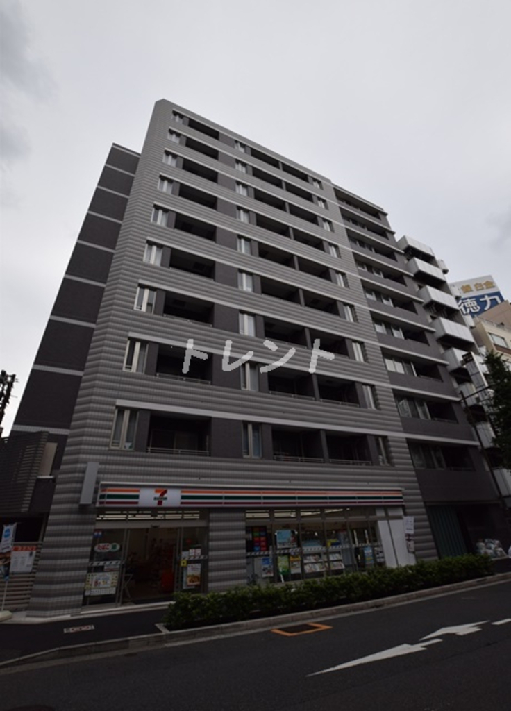 セレニティー神田-303