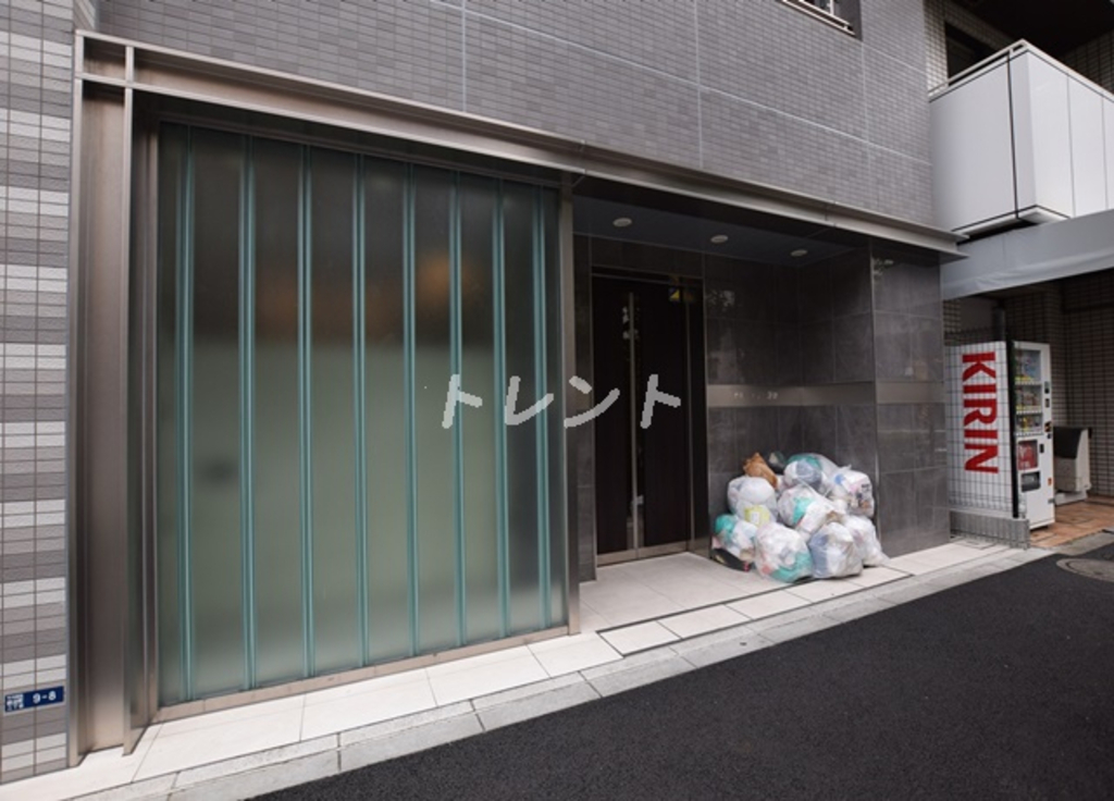 セレニティー神田-303