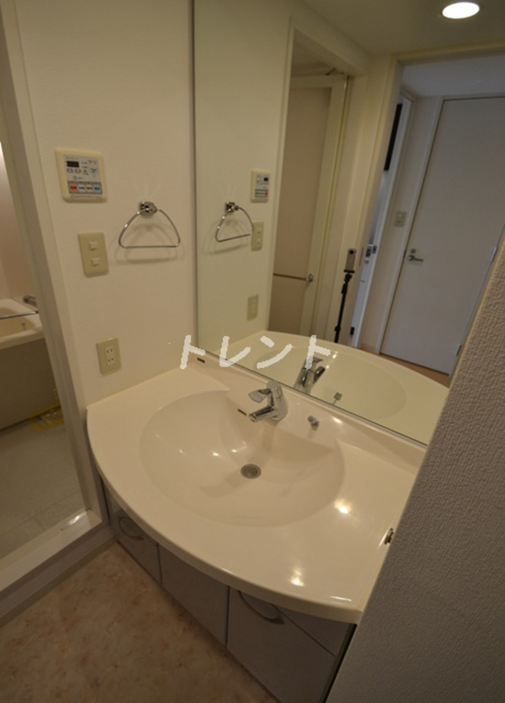 コンフォリア新宿御苑Ⅱ-1003