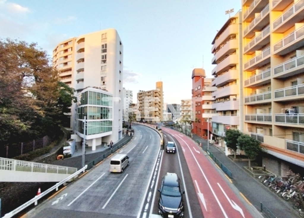 プラウドフラット新宿御苑-303