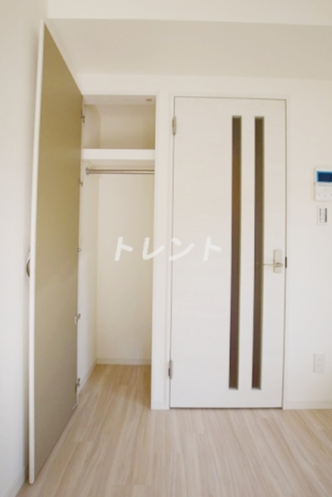 ラフィーネ音羽西棟-301