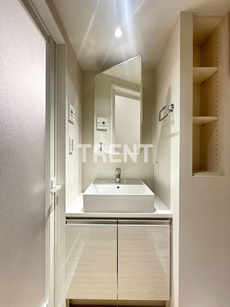 ウェルスクエア初台-502