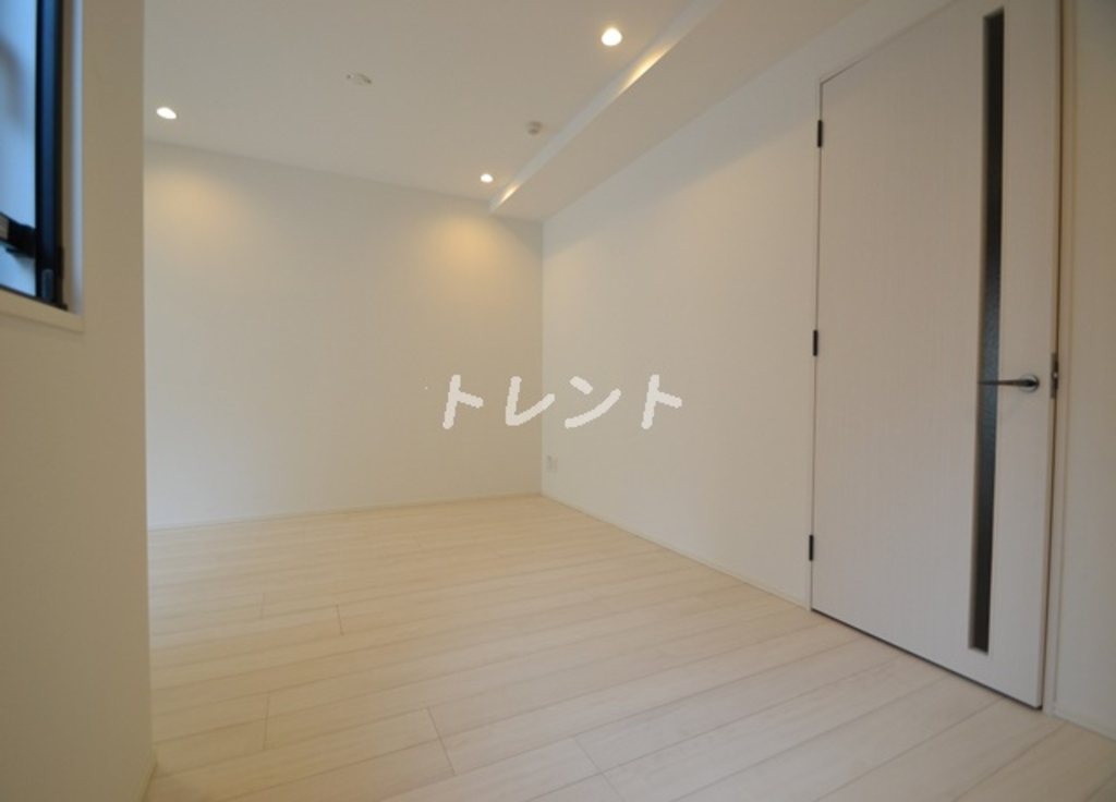 ラクラス四谷-101