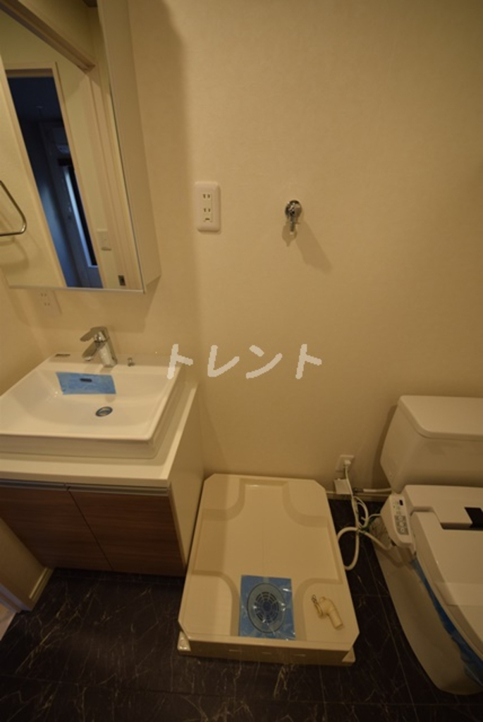 ウェルスクエアイズム文京小日向-202