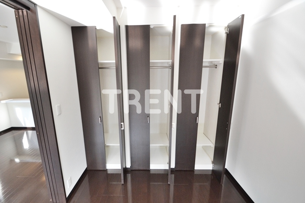 パークフラッツ市谷台町坂-205