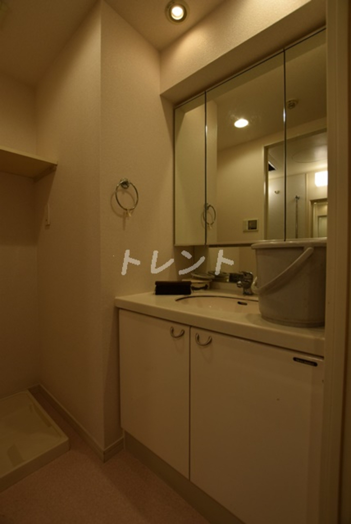 アビテ市ヶ谷五番町-703