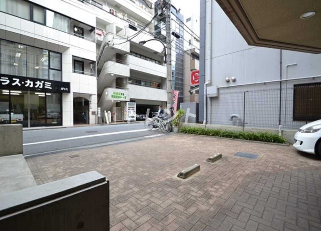 コンフォリア新宿御苑Ⅱ-302