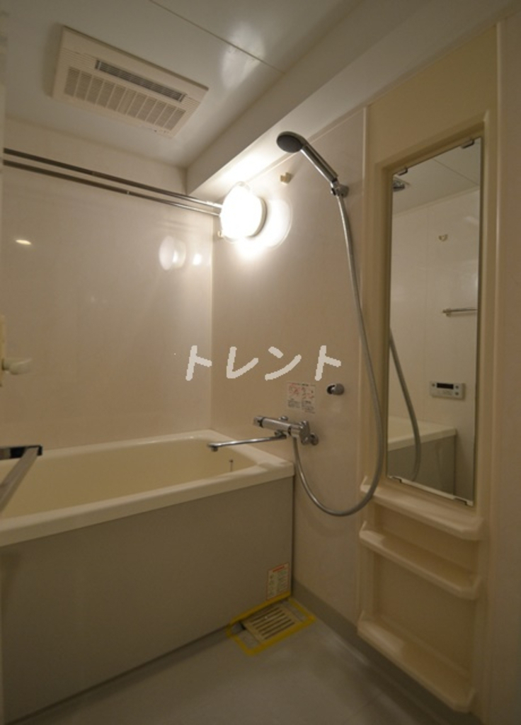 コンフォリア新宿御苑Ⅱ-302