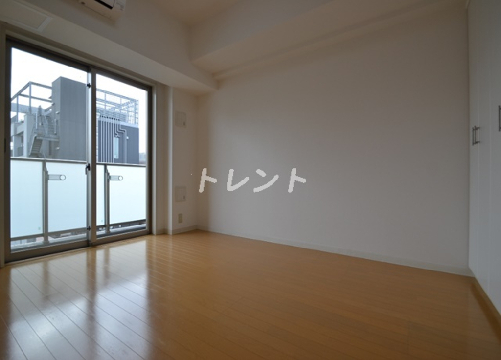 コンフォリア新宿御苑Ⅱ-302