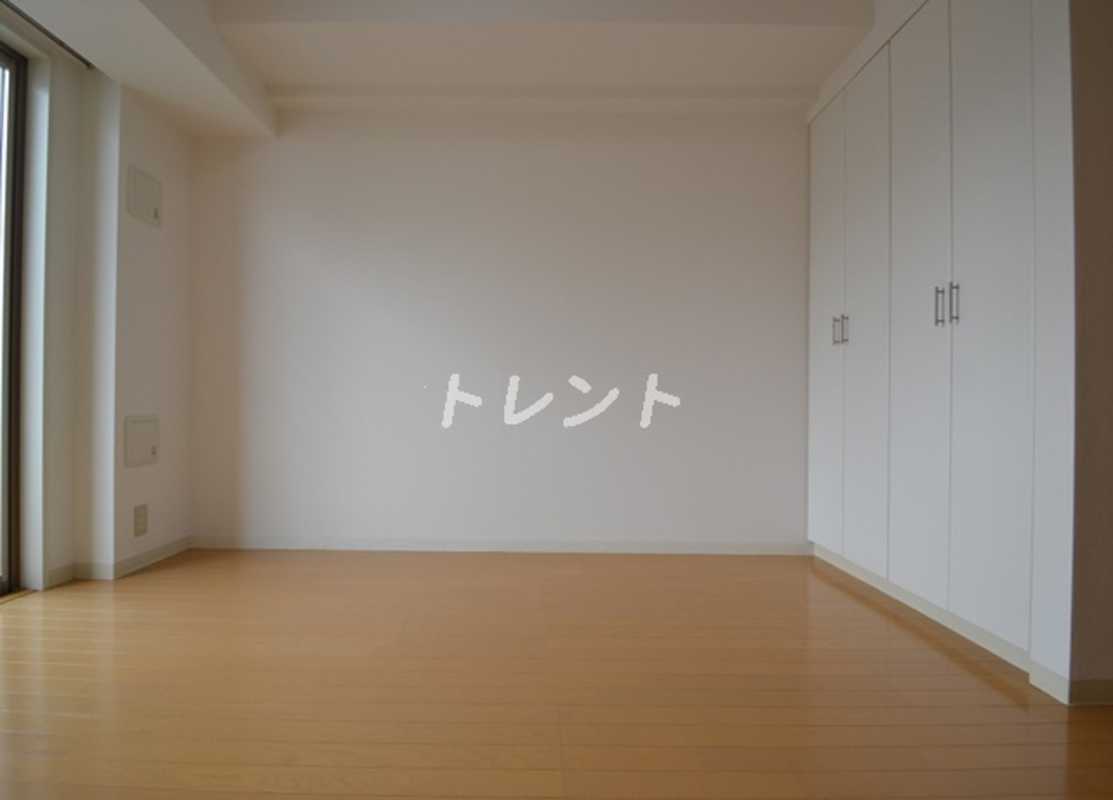 コンフォリア新宿御苑Ⅱ-302