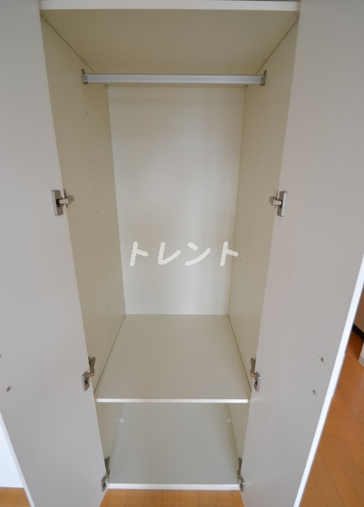 コンフォリア新宿御苑Ⅱ-302