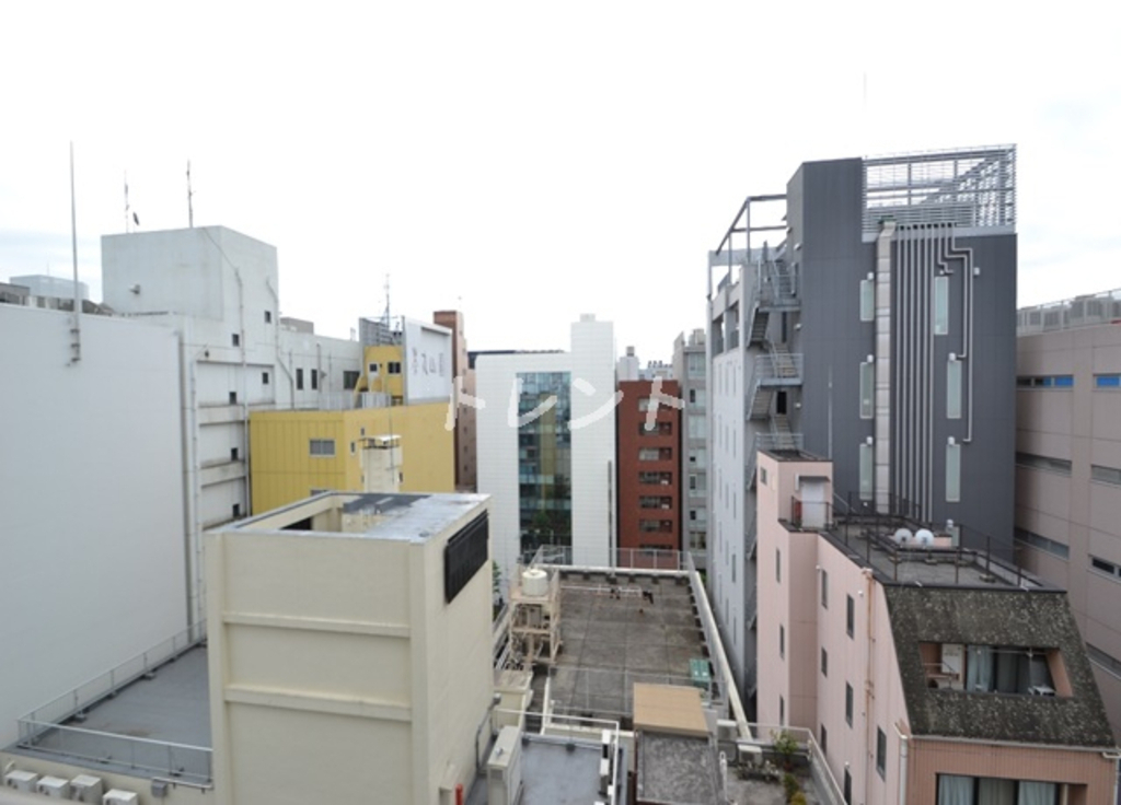 コンフォリア新宿御苑Ⅱ-302