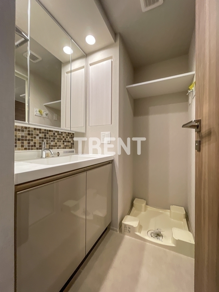 BluRock後楽園【ブルロック後楽園】-601