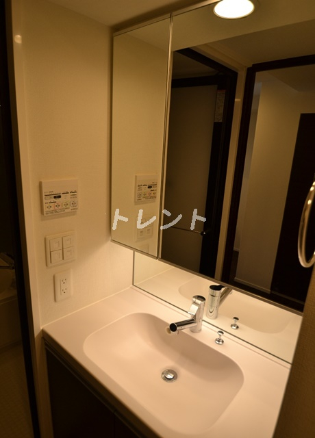 コンフォリア東新宿ステーションフロント-505
