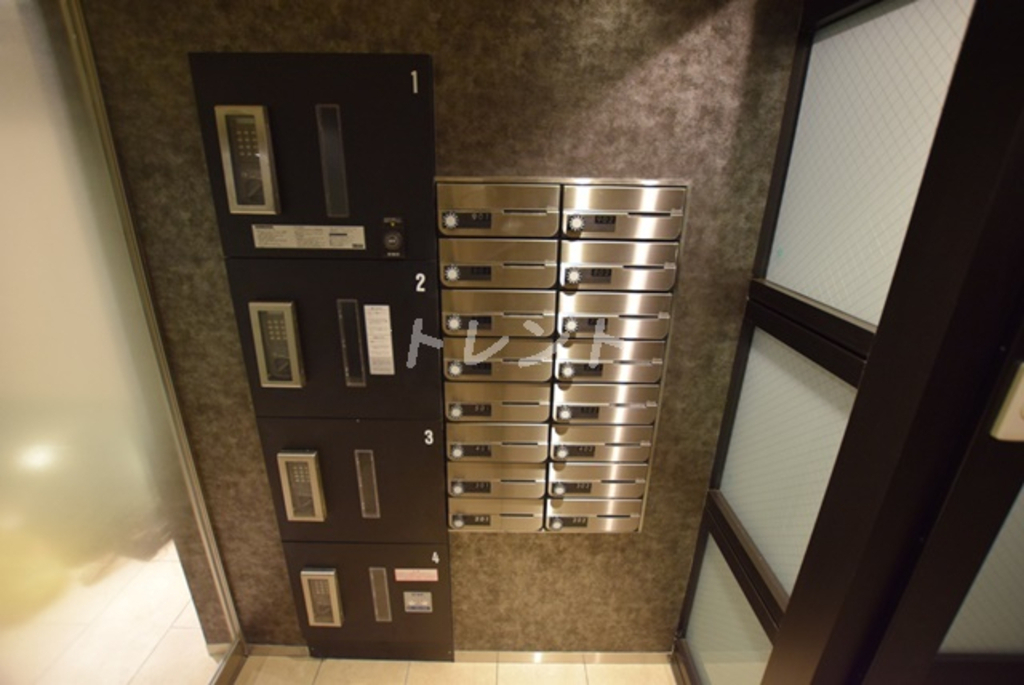 シルヴァーアウル-502