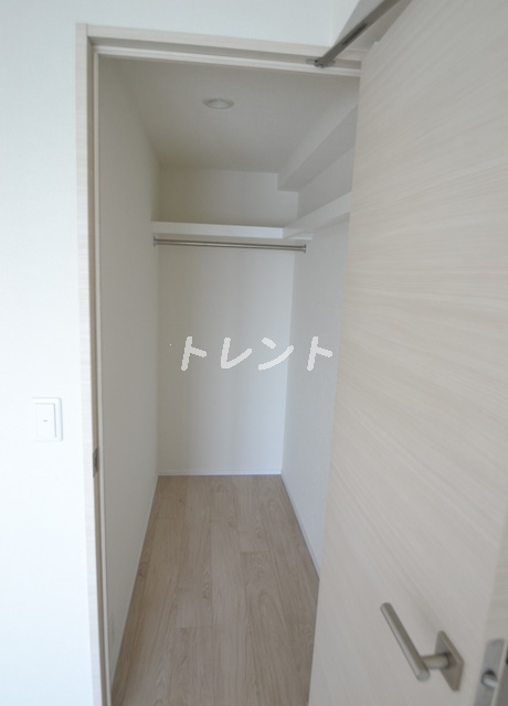 コンフォリア東新宿ステーションフロント-1103