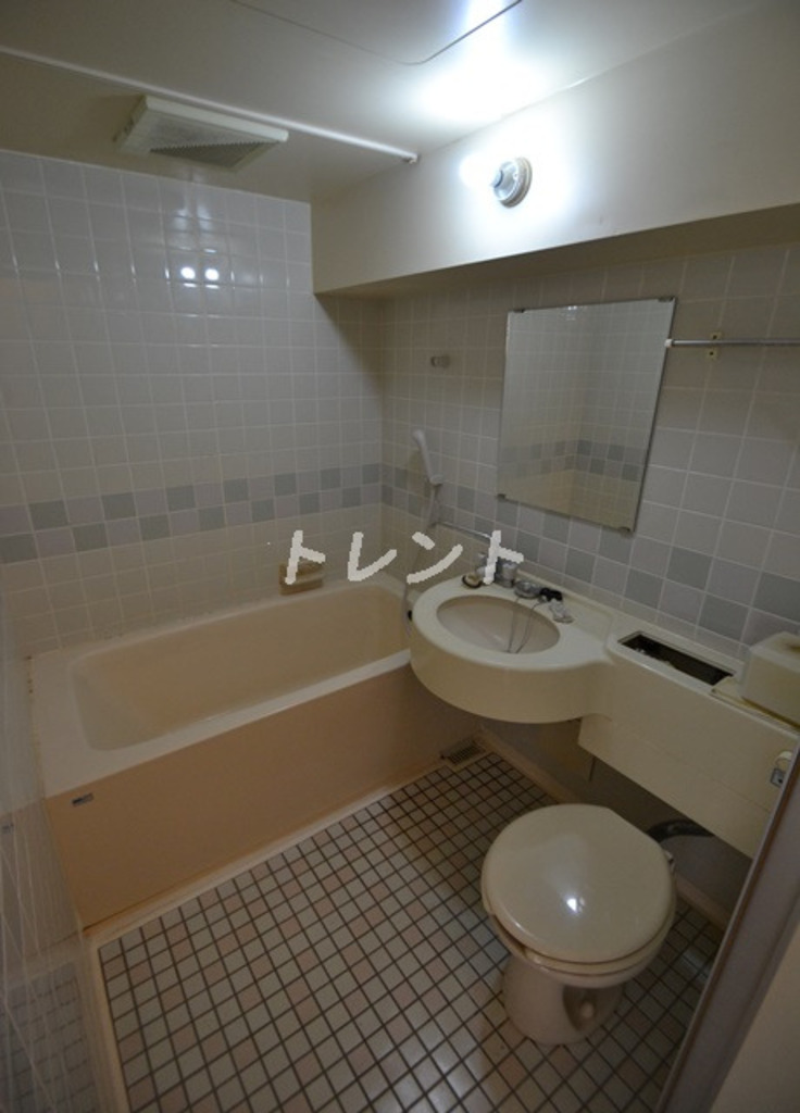 AKKレジデンス新宿-402