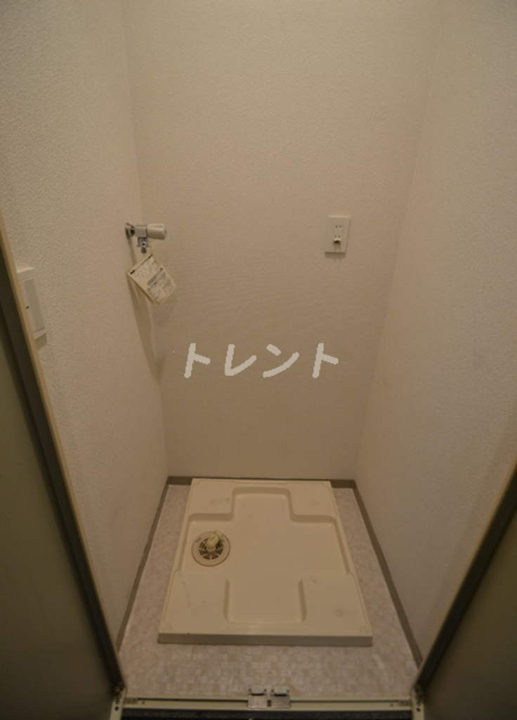 アデッソ新宿若松町-101