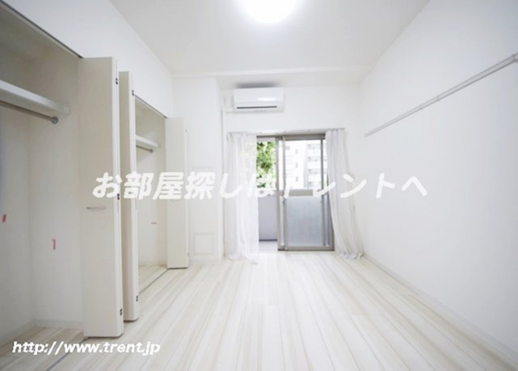 アコリエンテ【Accogliente】-801