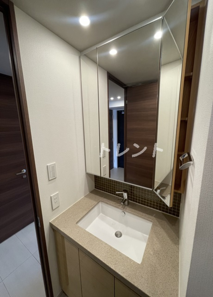 コンフォリア新宿イーストサイドタワー-1403