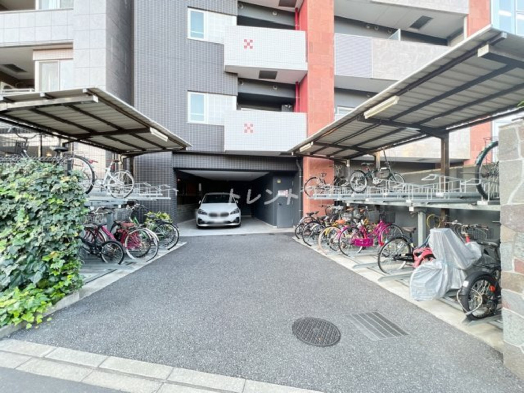 エステムプラザ市谷外濠公園-805
