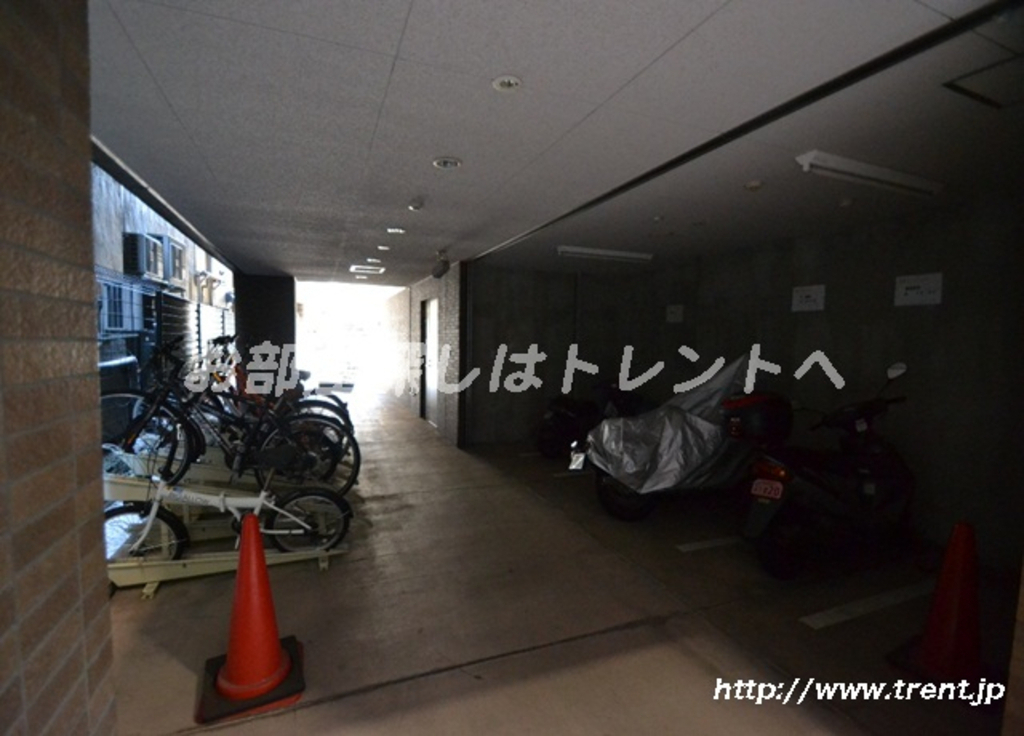 ガラステーション四谷三丁目-10F