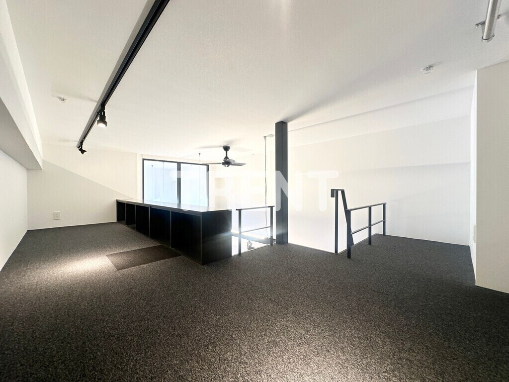 ズーム新宿御苑前-1105