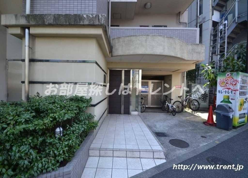 プレール代々木公園弐番館-302