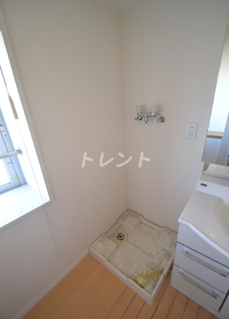 ヴェルティーク新中野-303