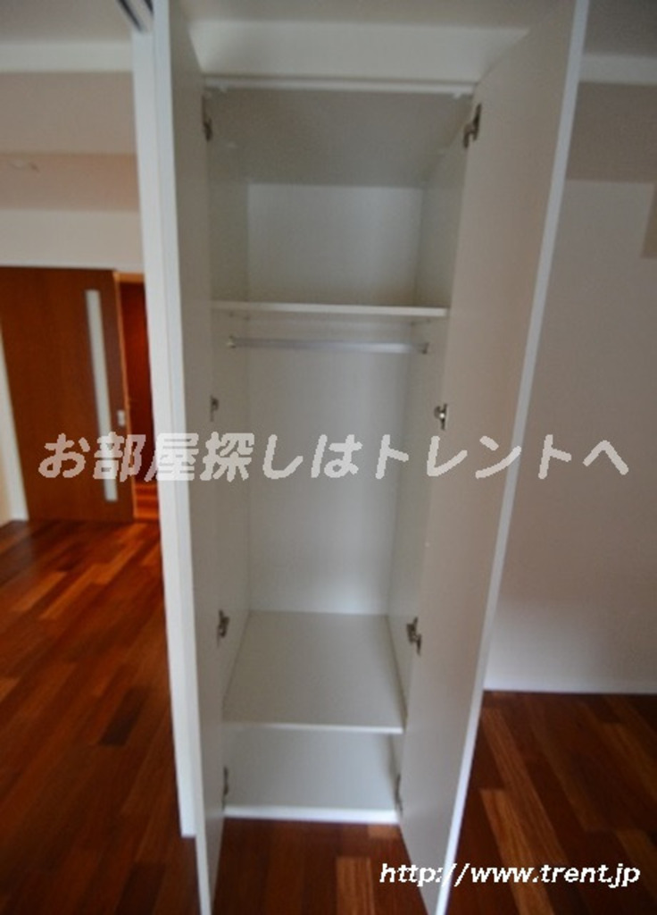 グランスイート四谷プレシア-205