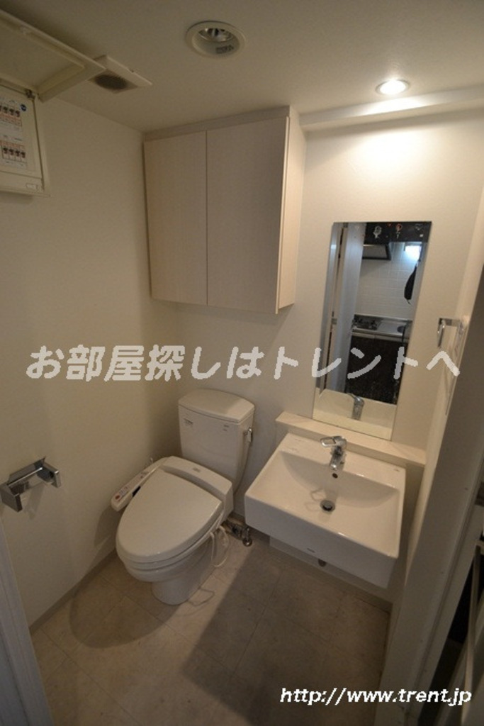 プレールドゥーク新大久保-304