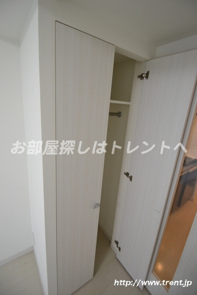 プレールドゥーク新大久保-304