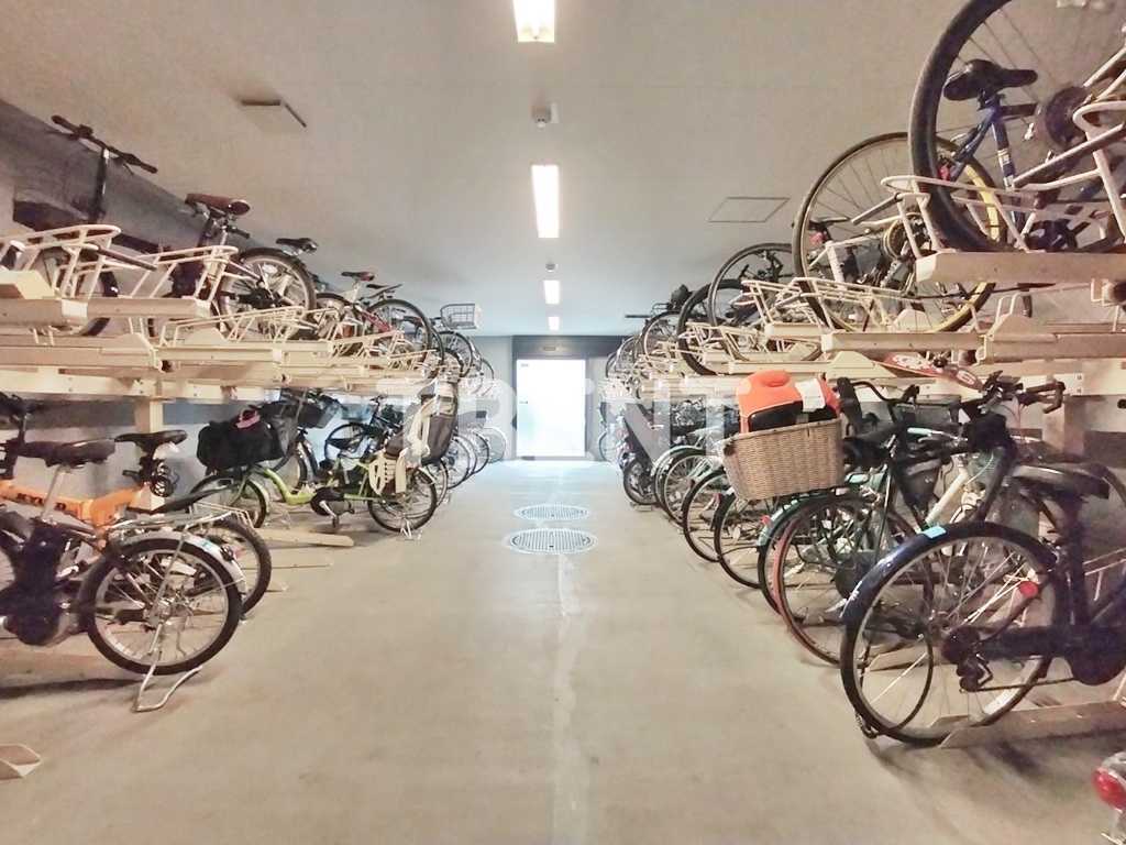 クレアホームズ新宿百人町-201