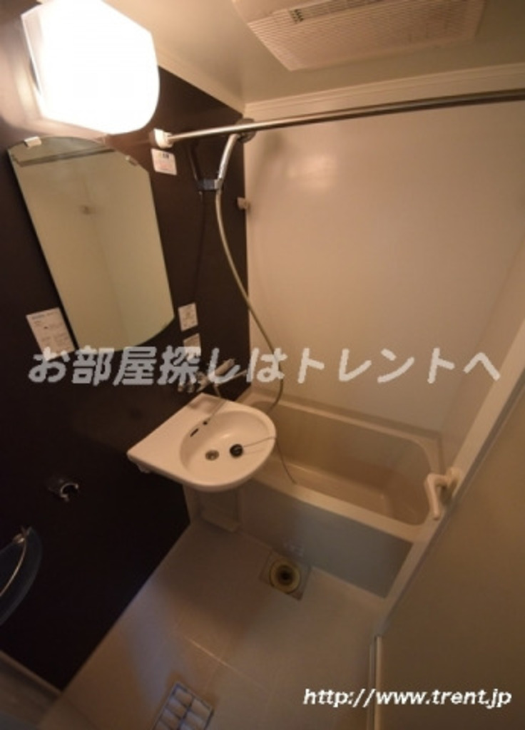 ルーブル早稲田参番館-502