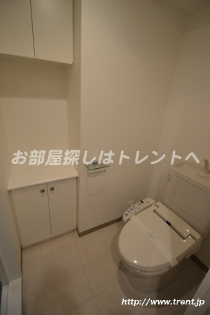 ラグジュアリーアパートメント中野坂上-602