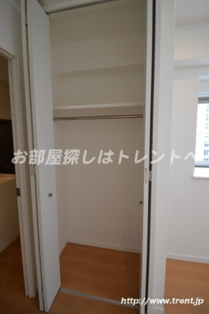 ラグジュアリーアパートメント中野坂上-602