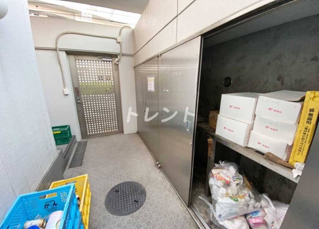 プライムアーバン新宿落合-303