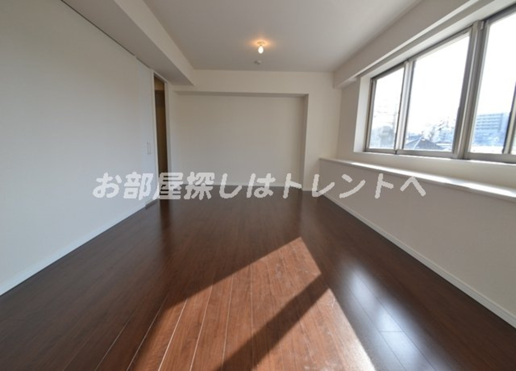 ランテンヌ四谷-406
