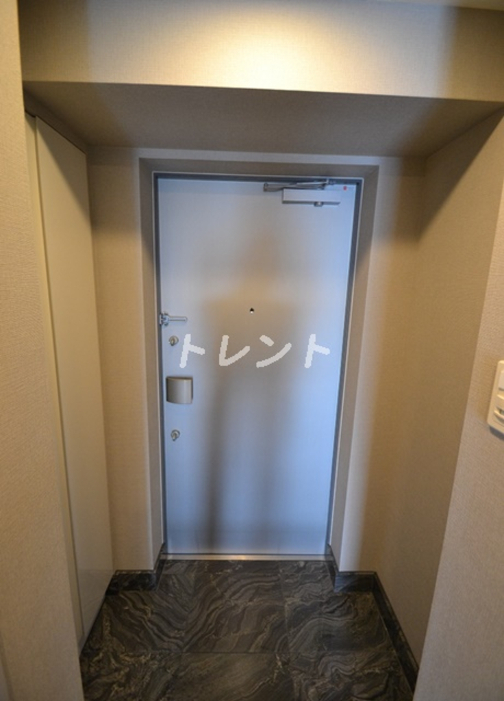 スカイコートヒルズ北新宿-302
