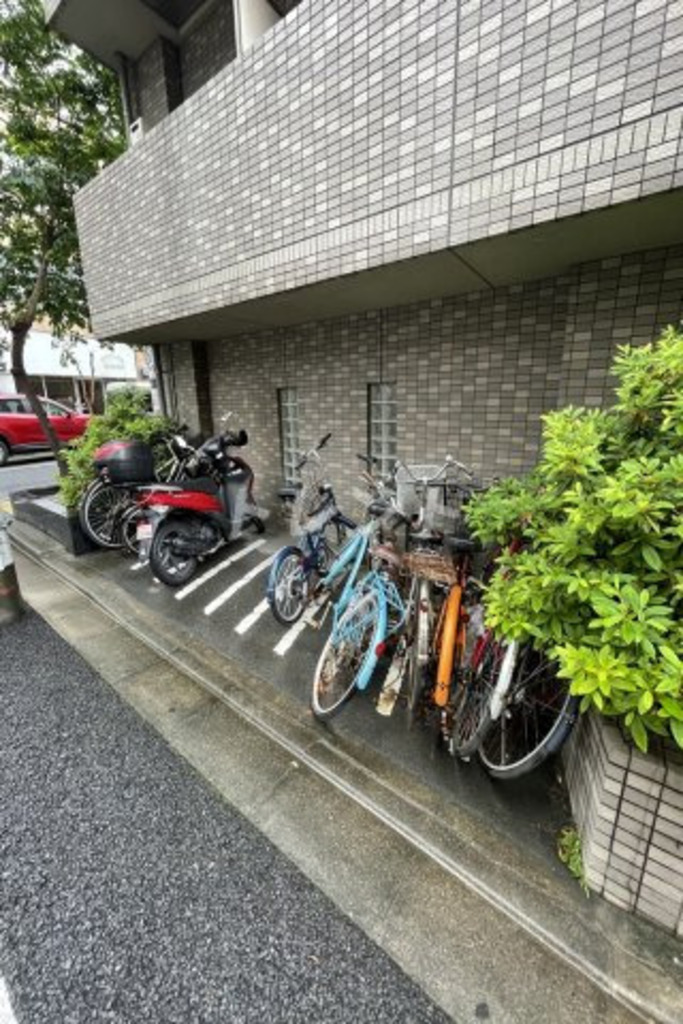 ティアラ本郷三丁目-702