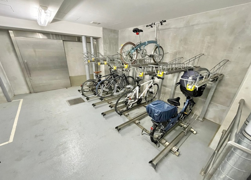 ミリアレジデンス中野坂上-301