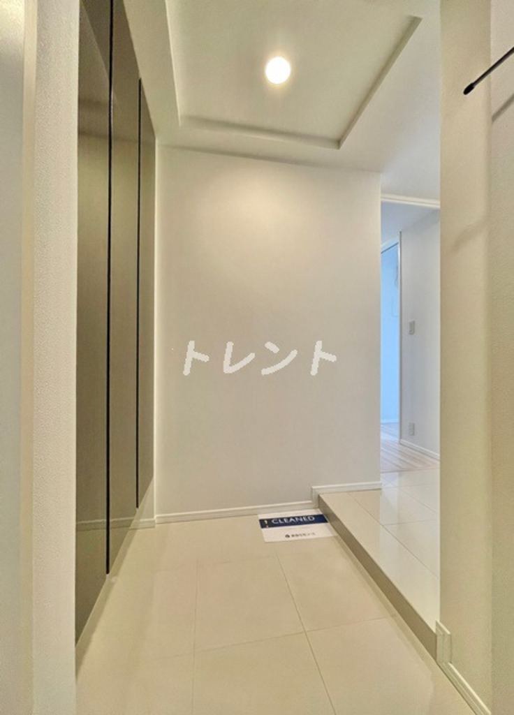 ミリアレジデンス中野坂上-301