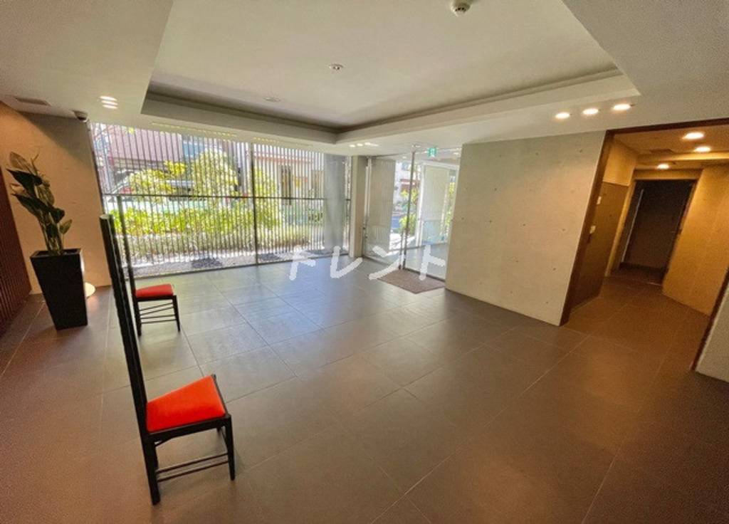 ミリアレジデンス中野坂上-301