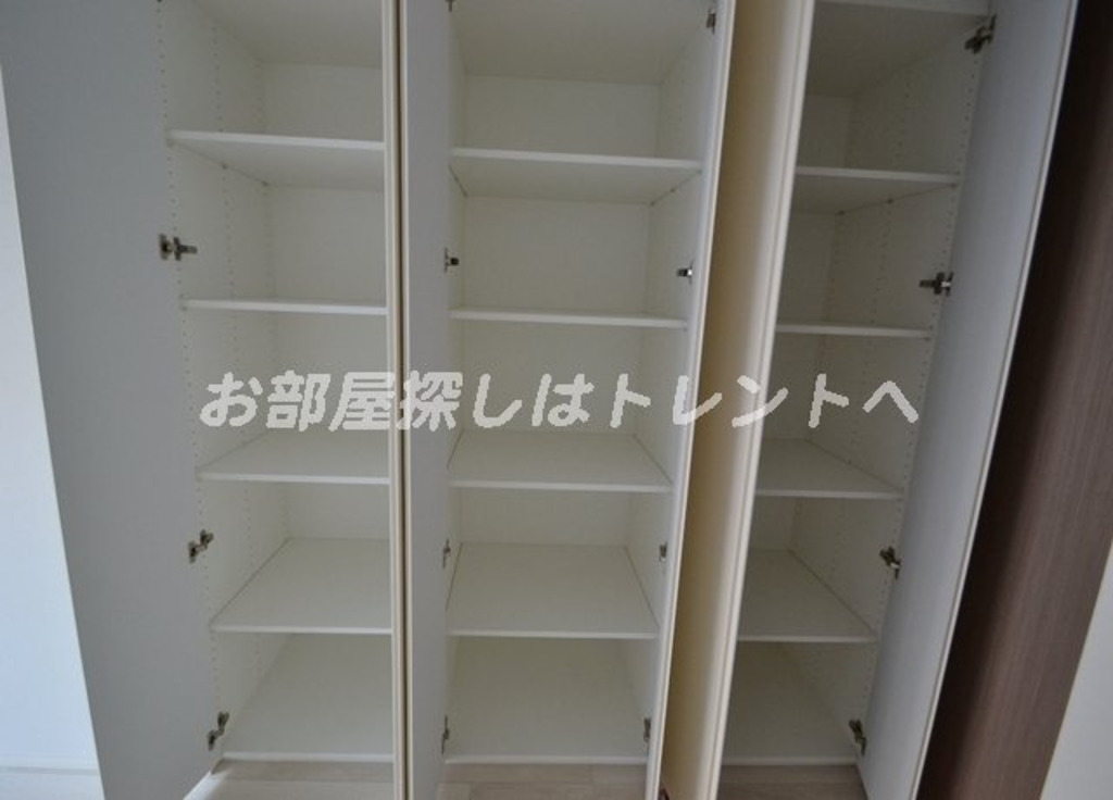 ピアース初台センティア-302