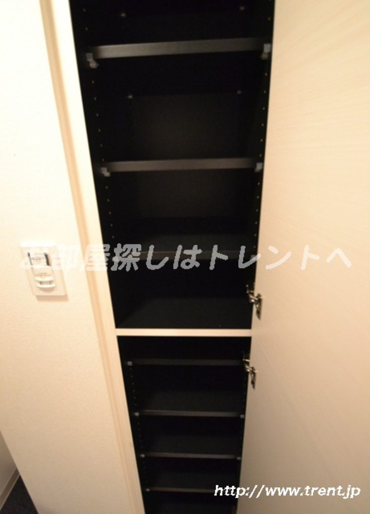 フェニックス西新宿弐番館-404