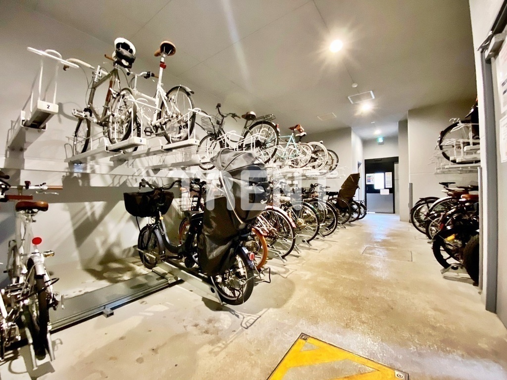 アベニール渋谷本町-303