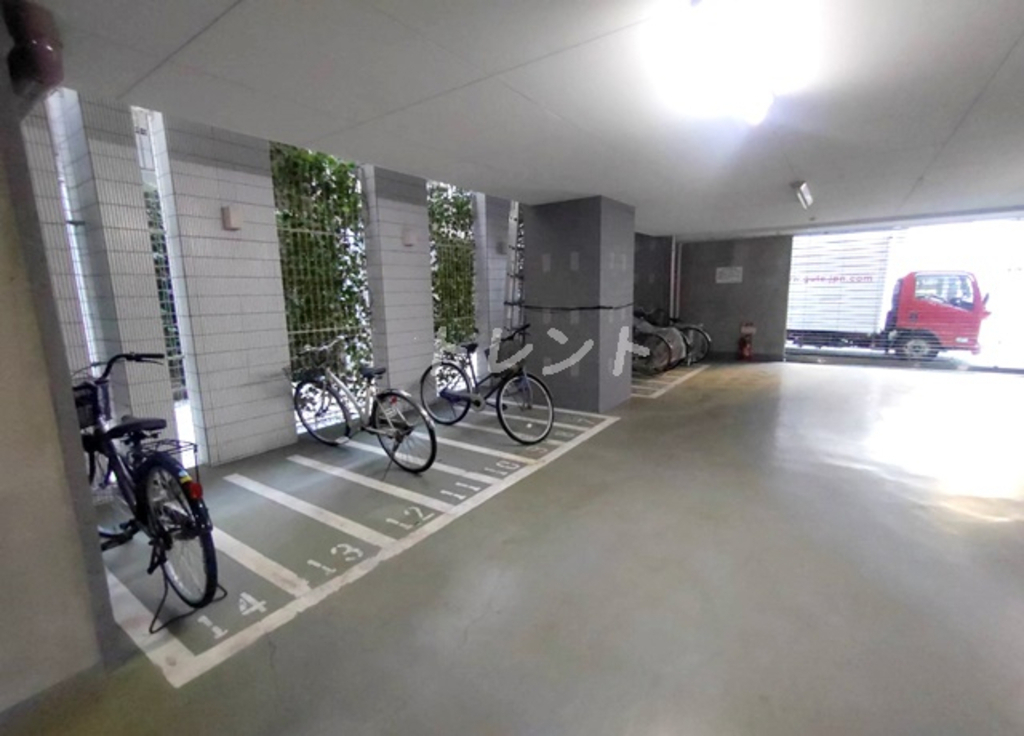 エスティメゾン四谷坂町-501