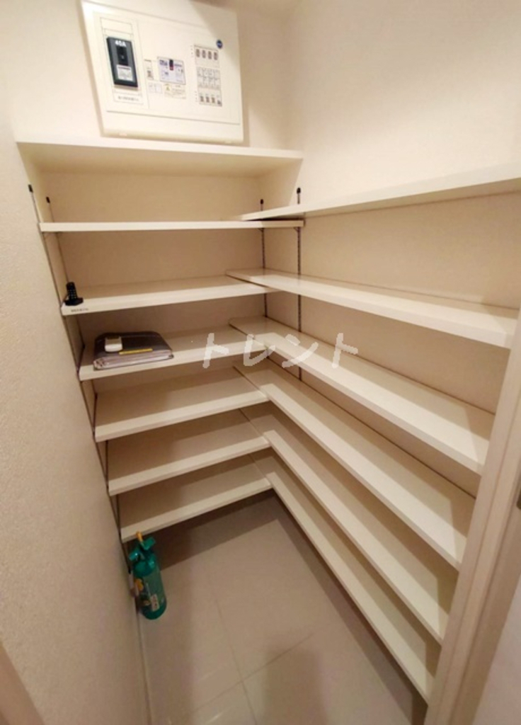 エスティメゾン四谷坂町-501